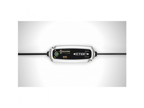 inteligentní nabíječka baterií Ctek MSX 3,8