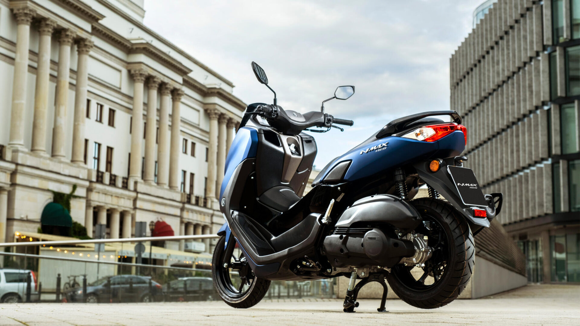 yamaha NMAX 155 - Motocentrum Hradec Králové