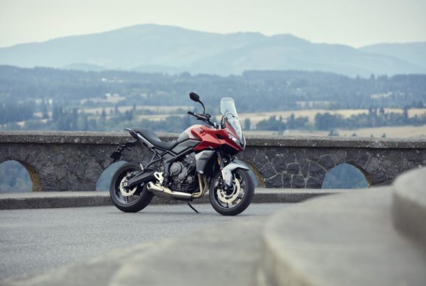 všestraný, zábavný a pohodlný motocykl