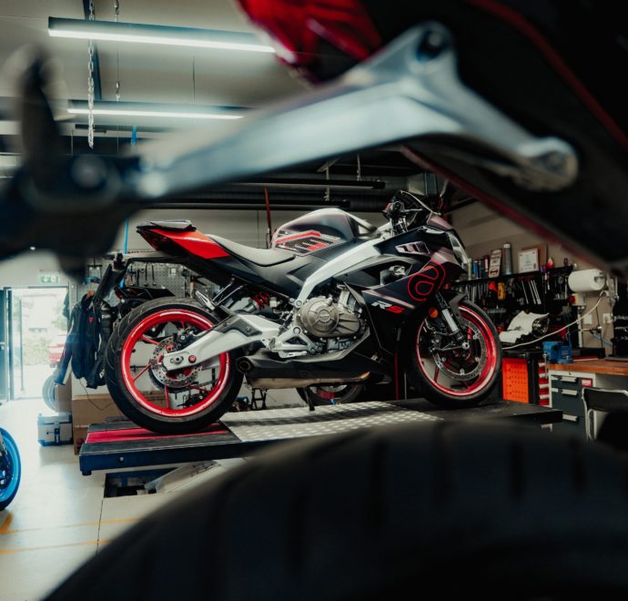 Proč si vybrat v bazaru Motocentrum HK?