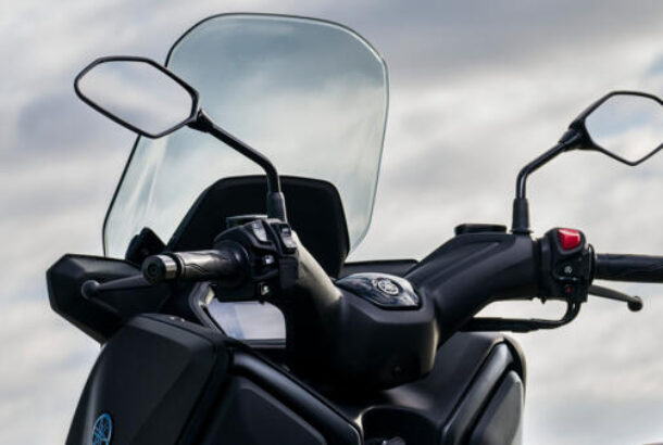 Štít a řidítka s možností nasatvení různých poloh