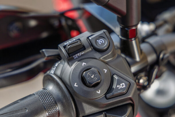 Tempomat pro komfortní jízdu na dlouhé vzdálenosti