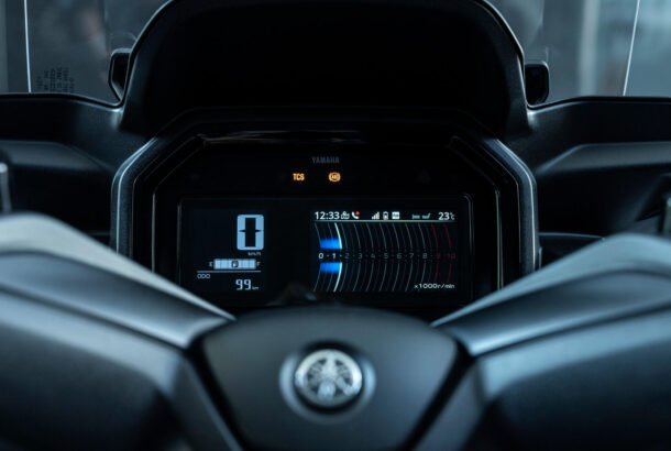 Přepracovaný přístrojový panel