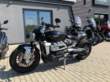 BAZAR TRIUMPH ROCKET 3 R