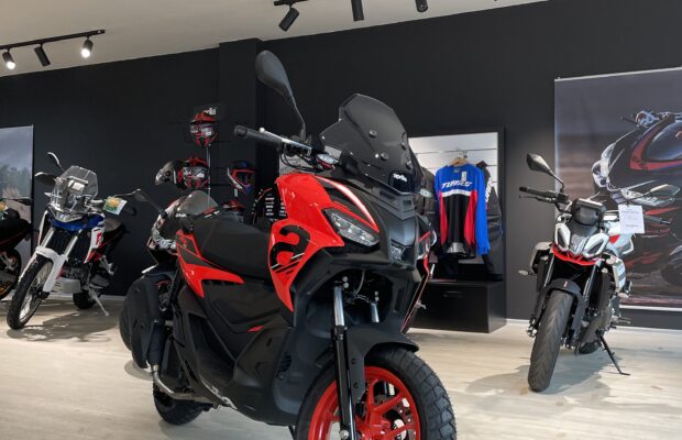 Poslení 4 ks Aprilia 125 SR GT se slevou 19 000 Kč!