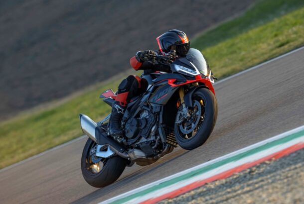 Vytvořené pro okruh, ale vždy připravené na cestu.